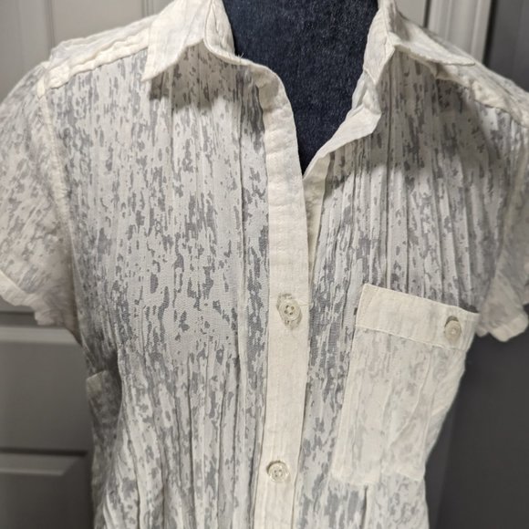 Eddie Bauer White Burnout Button Up Short Sleeve Blouse - Picture 4 of 10